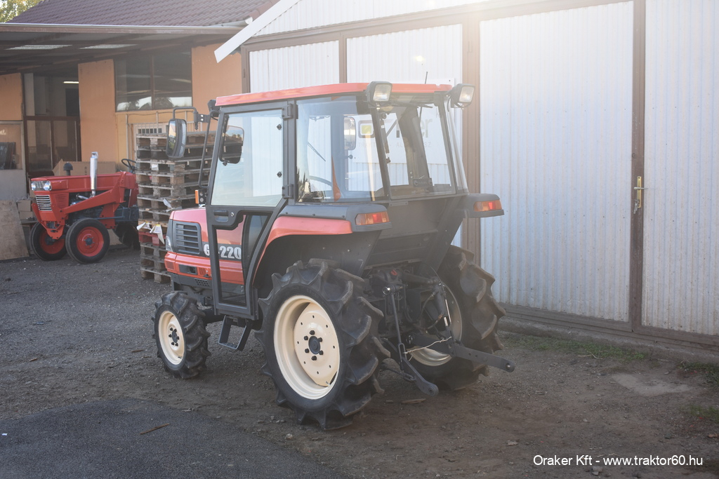 Kubota GL220D Gyári fülkés