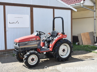 Mitsubishi MT221 – used Japanese compact tractor